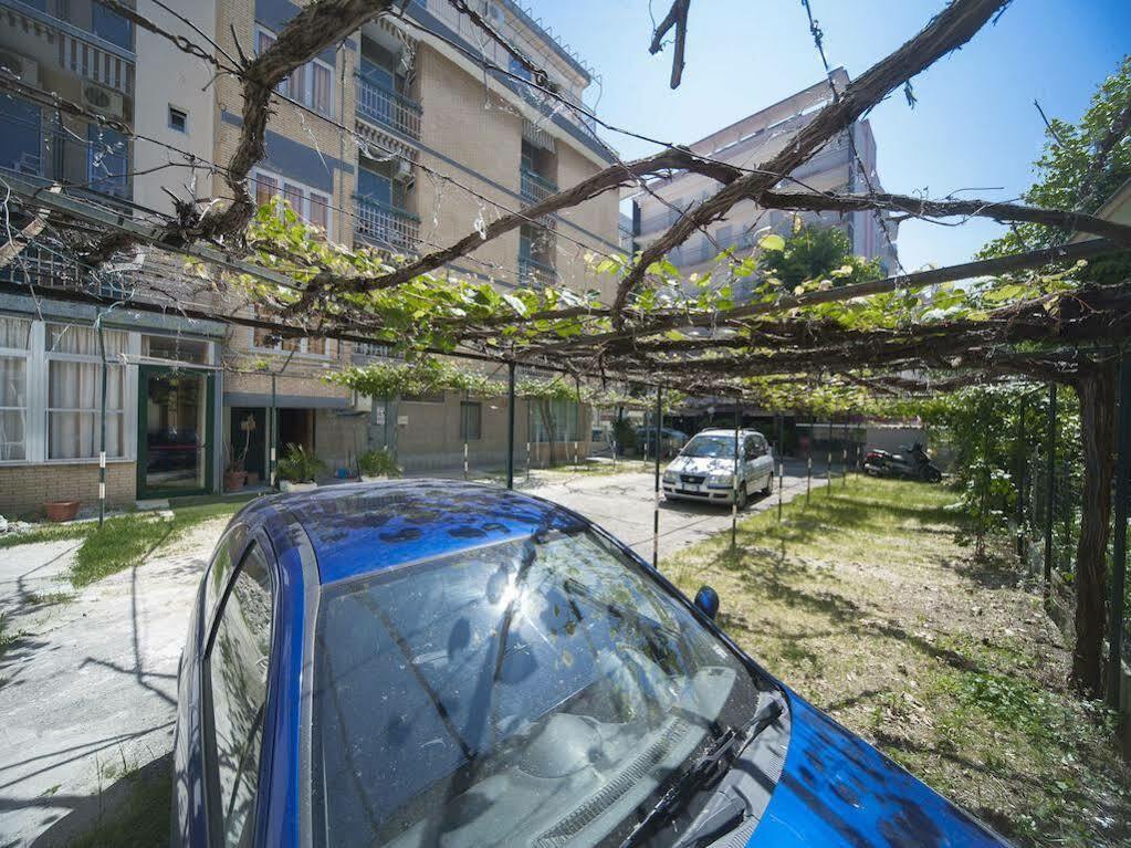 Hotel Gemini Rimini Luaran gambar
